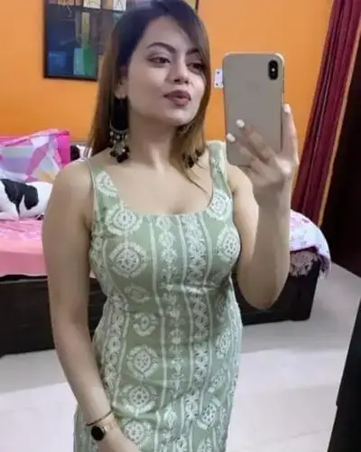 Call Girl in Katol